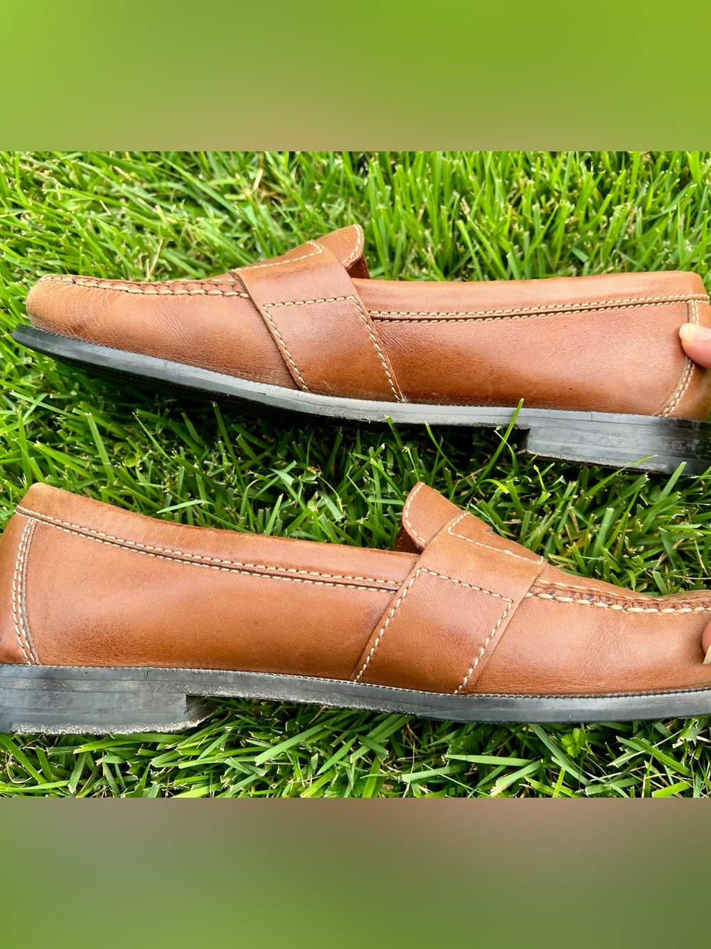 Classic Cole Haan Penny Loafers Men Maple Brown Preppy Coastal 90’s 9M slip ons